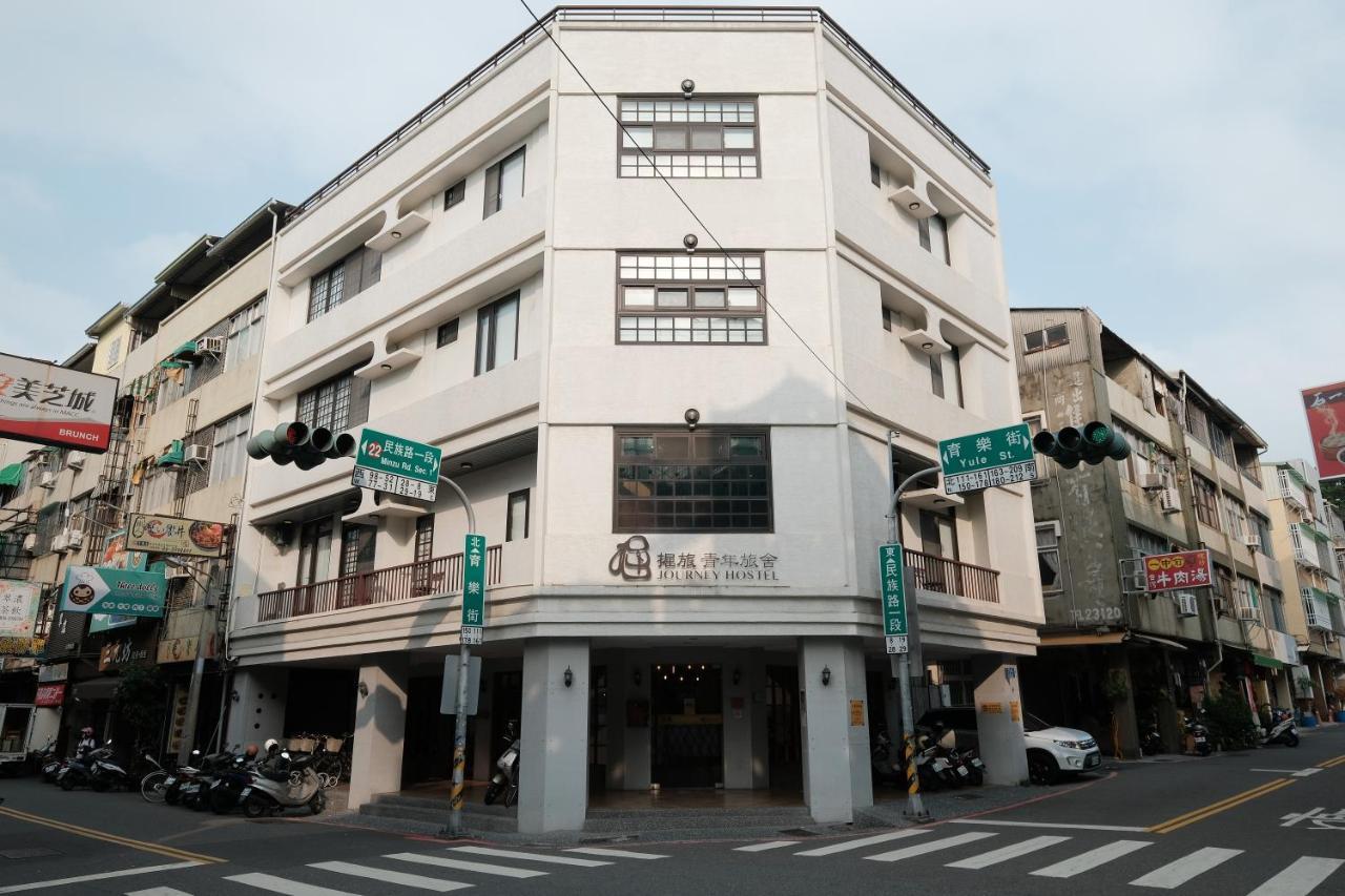 Journey Hostel Tainan Buitenkant foto