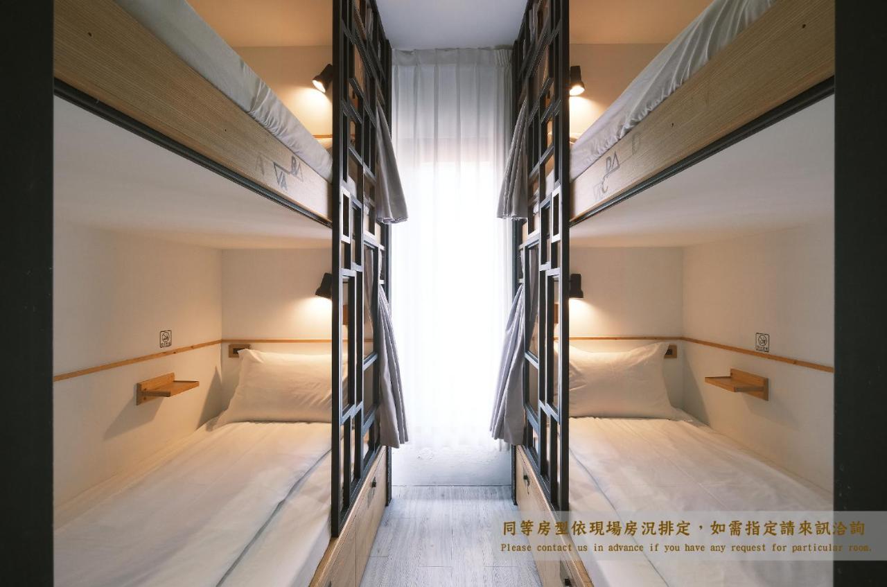Journey Hostel Tainan Buitenkant foto