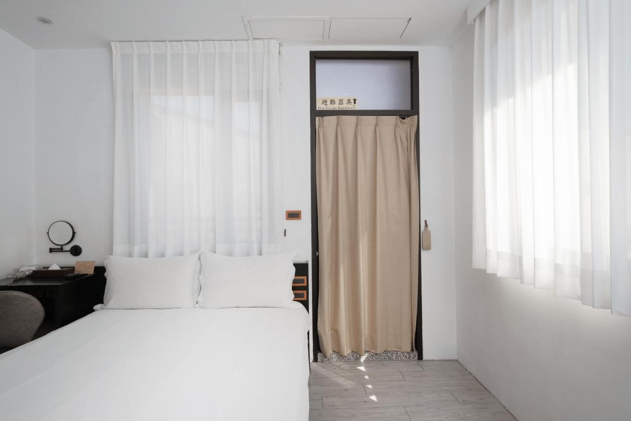 Journey Hostel Tainan Buitenkant foto
