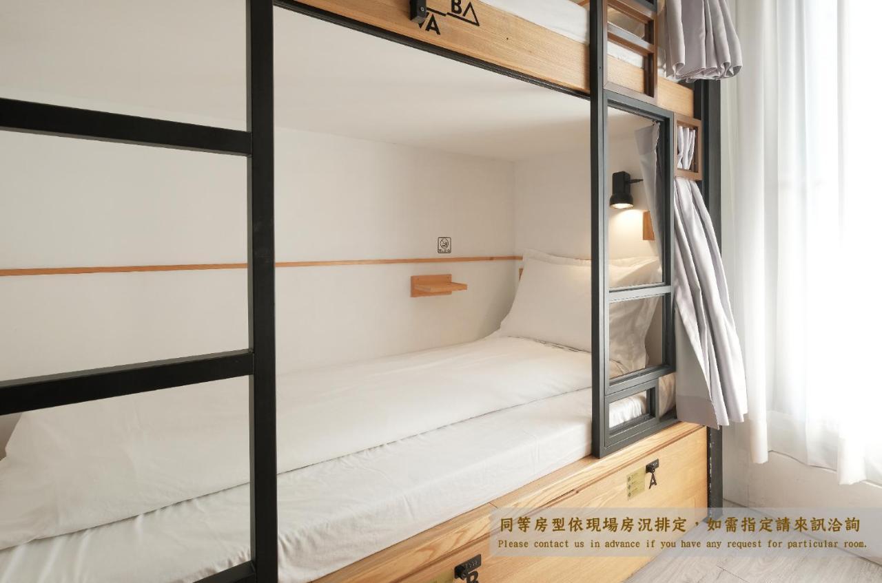 Journey Hostel Tainan Buitenkant foto