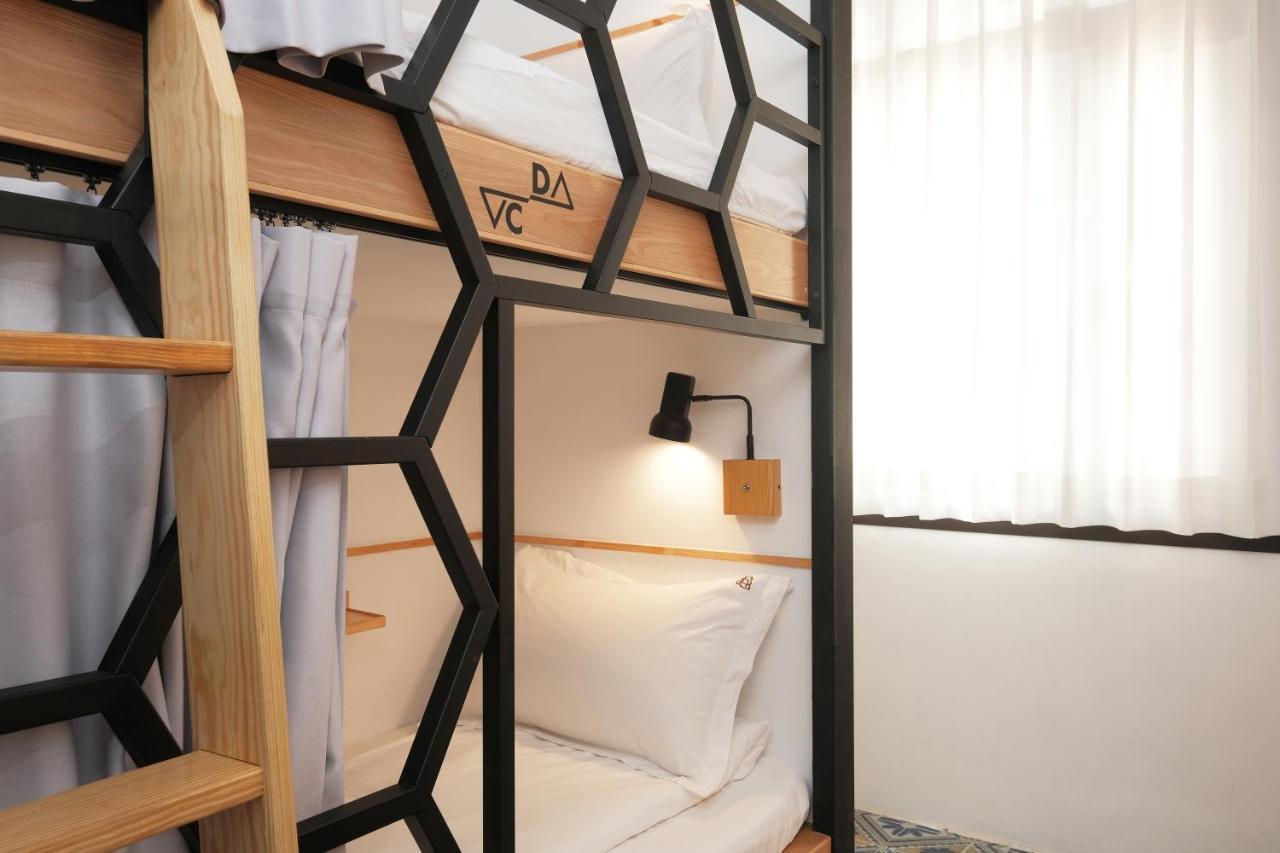 Journey Hostel Tainan Buitenkant foto