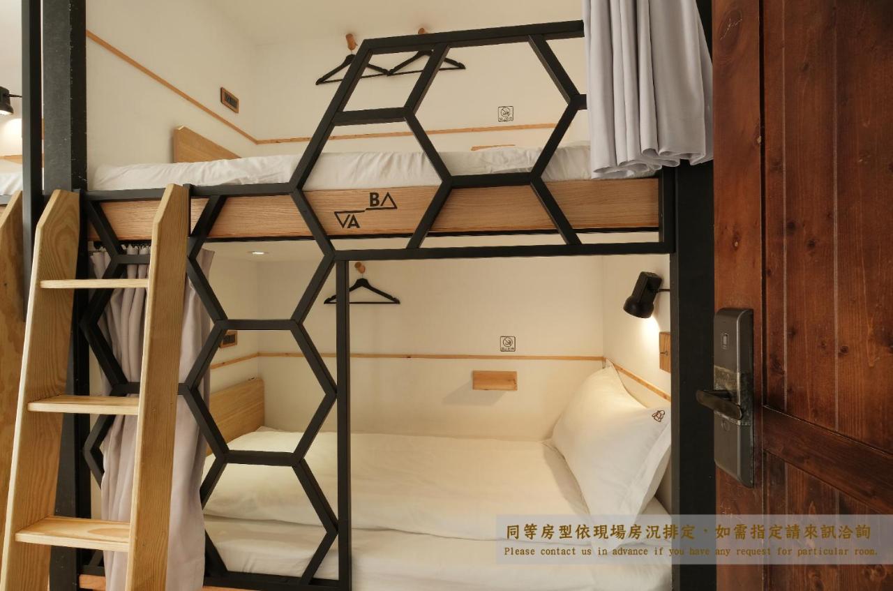 Journey Hostel Tainan Buitenkant foto