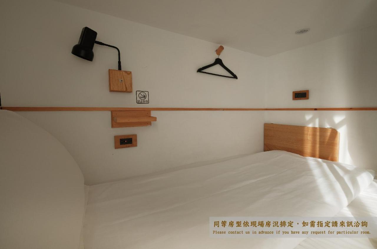 Journey Hostel Tainan Buitenkant foto